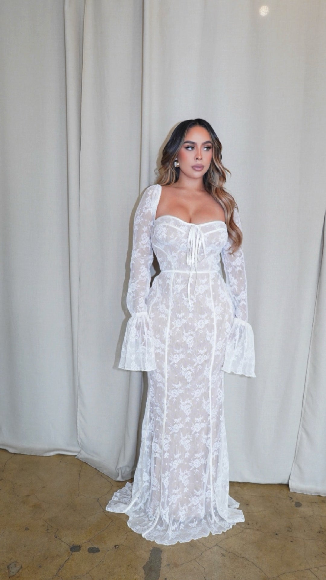Dhelia Vintage Print Lace Maxi Dress- Cream White XS