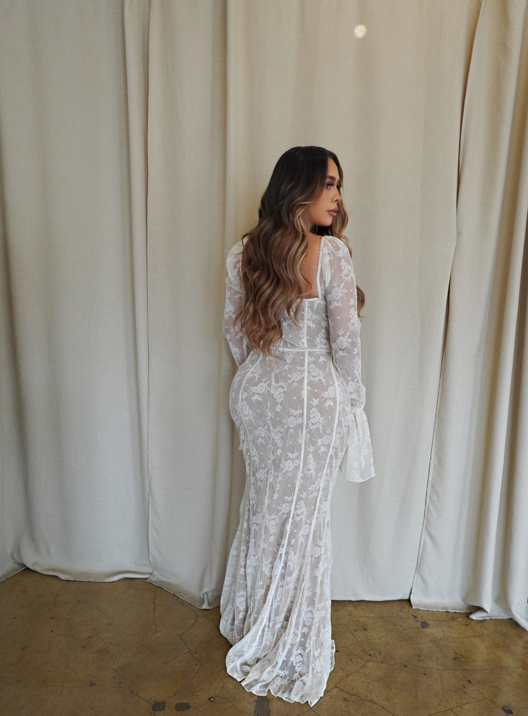 white lace long dress Dhelia Vintage Print Lace Maxi Dress- Cream White XS