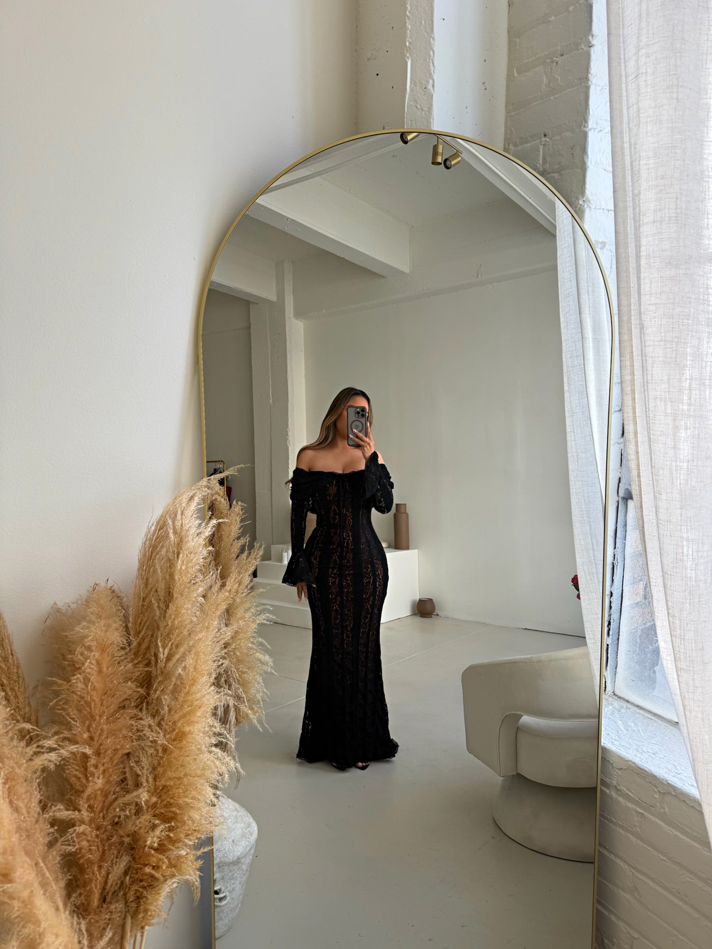 "Tessa" Off Shoulder Long Sleeve Maxi Dress-Black