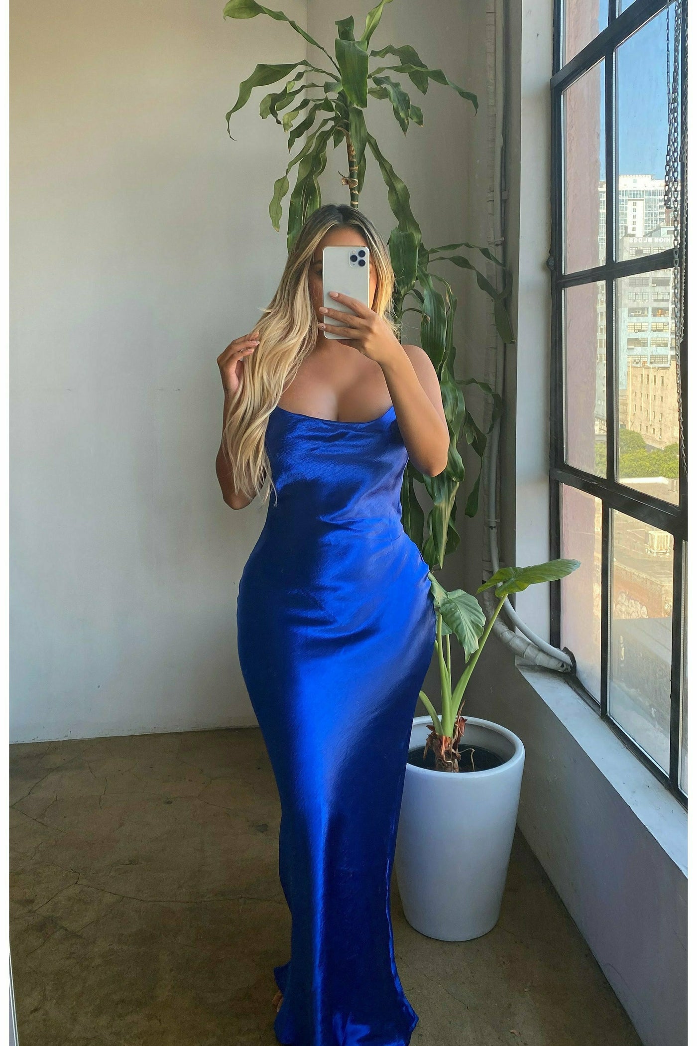 "DREYA" SATIN LONG DRESS - ROYAL BLUE - Toxic Envy Boutique 