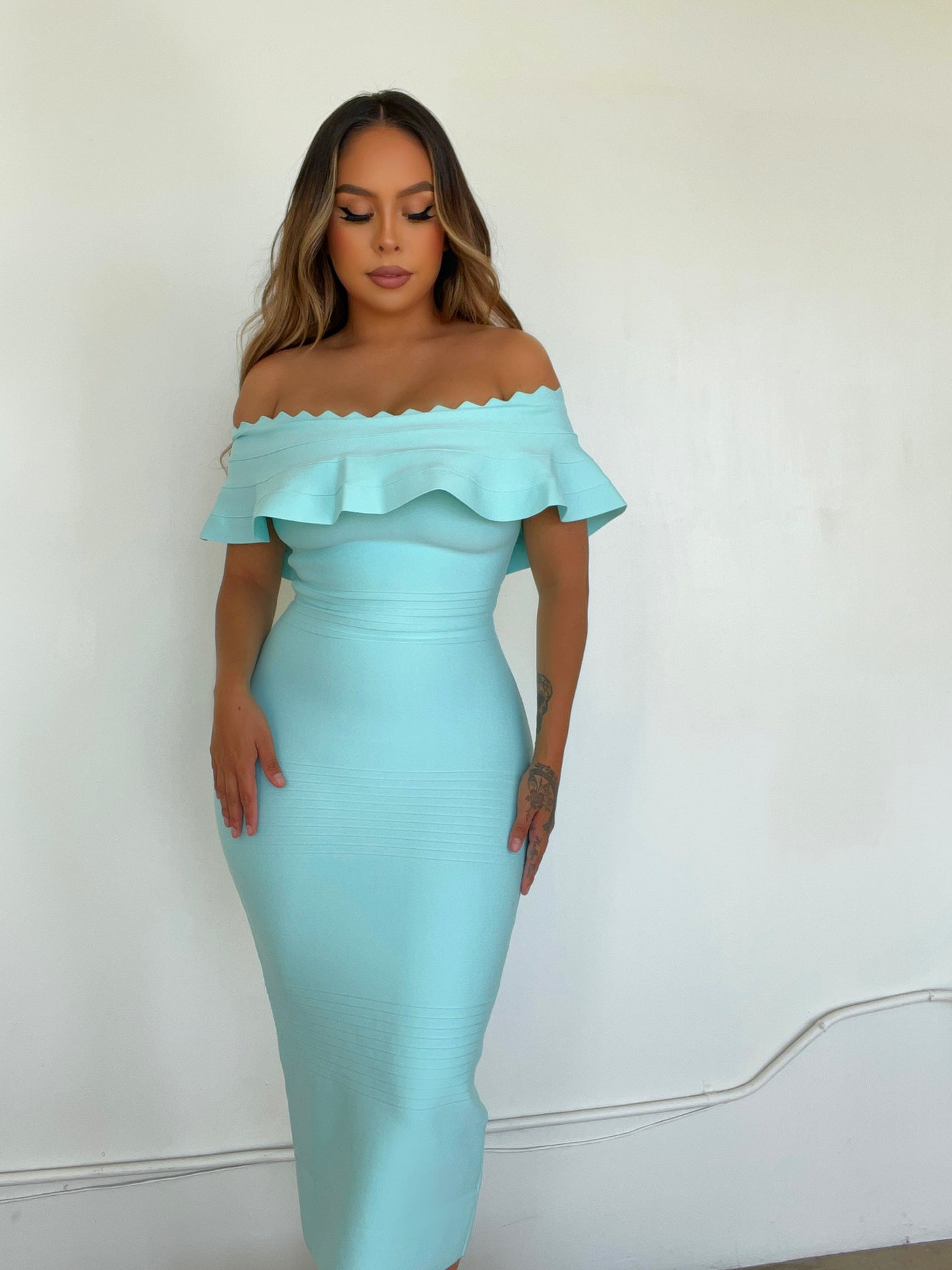 "RIVERA" OFF SHOULDER BANDAGE DRESS-MINT "RIVERA" OFF SHOULDER BANDAGE DRESS-MINT